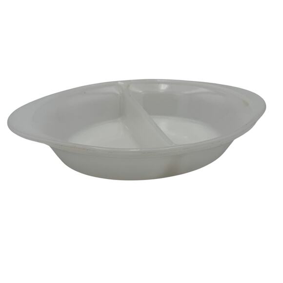 Vintage Pyrex Milk Glass Divided Dish - 1.5 Quart - Picture 1 of 8